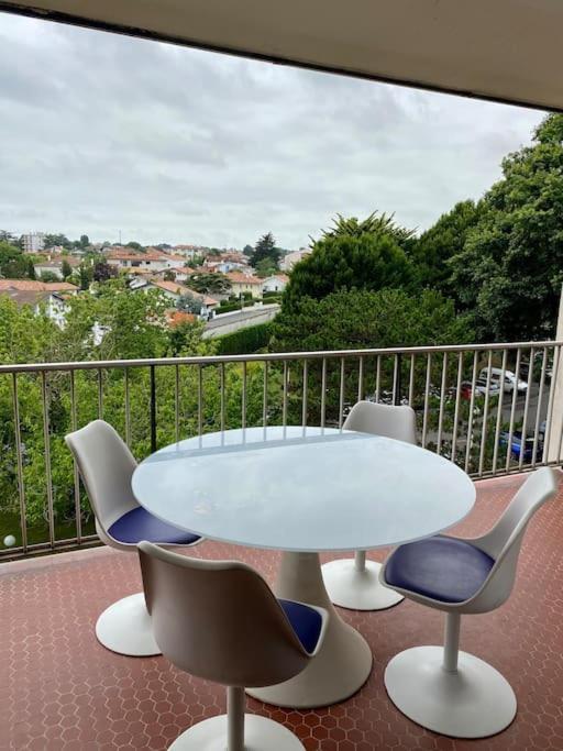 Appartement T3 - Centre - 75M2 - 2 Sdb - Parking - Calme à Anglet Extérieur photo